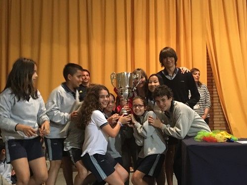 Casa Roja ganadora de la Copa entre Casas Colegio Palacio de Granda
